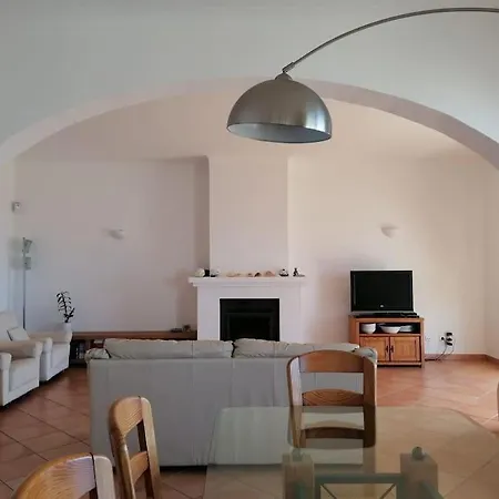 Casa Na Meia