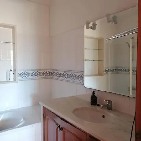 Casa Na Meia *