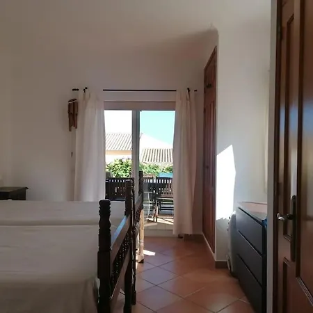Casa Na Meia Casa de Férias