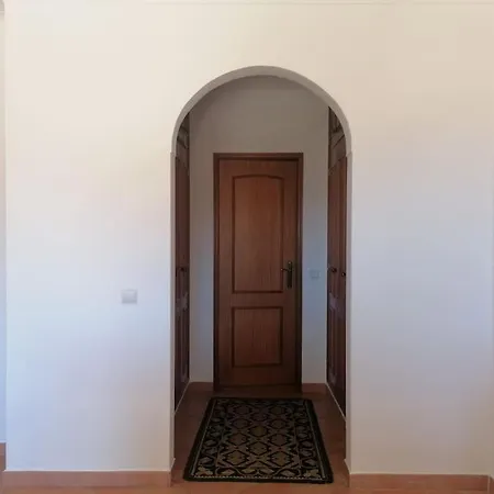 Casa Na Meia *